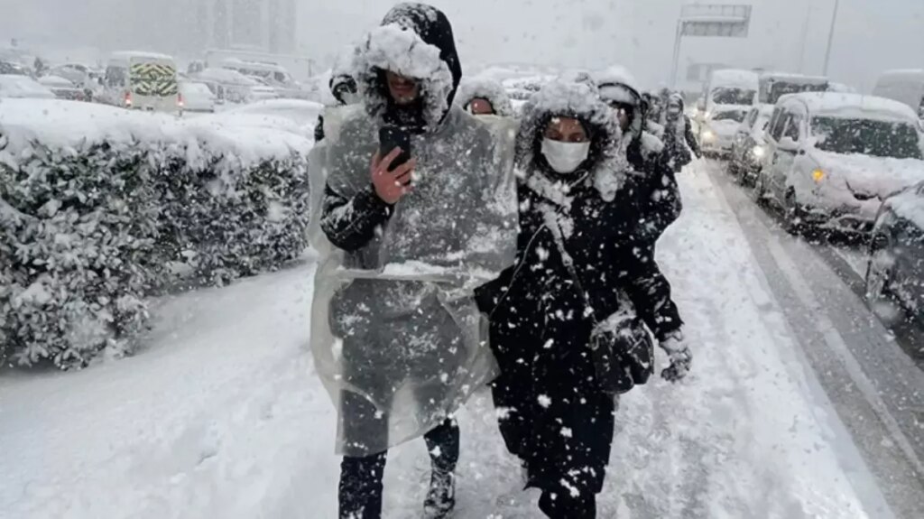 Ülkemiz Balkanlar Üzerinden Gelen Soğuk Hava Sisteminin Etkisi Altına Giriyor