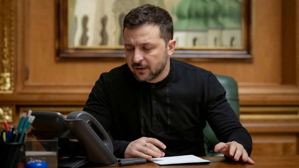 GELENSKY: Russian kills our Lidi. Can not yen so bare that putin is great