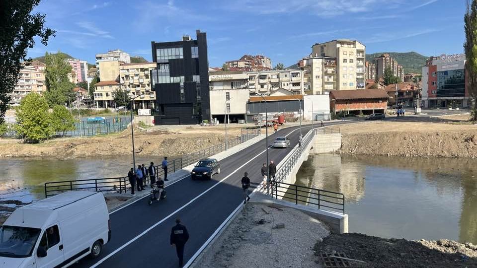 The new bridge over the Ibar River that connects Mitrovica, aims to bring the north and south of the city.
