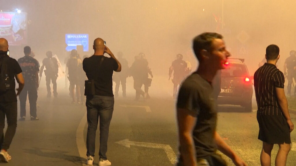 Protests continue in Serbia. Rally in Novi SAD, premature elections are required