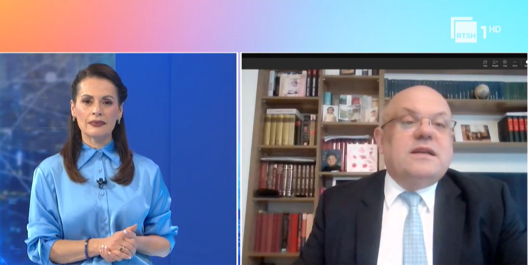 Ish ambasadori Syl Ukshini: Kurti duhet të kishte bërë kompromis, jo të shkonte në parlament pa marrëveshje