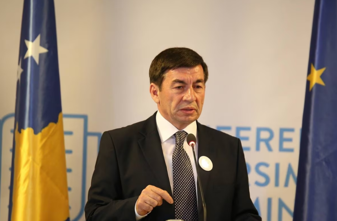 Arsim Bajrami offers his candidacy for president of Kosovo