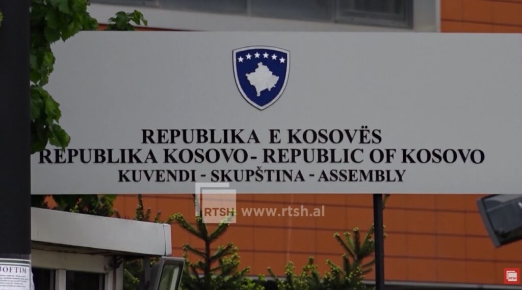 Kurti kërkon bashkëpunim për presidentin, AAK: LVV po pret të largohet Osmani që të zbulojë planet për procesin