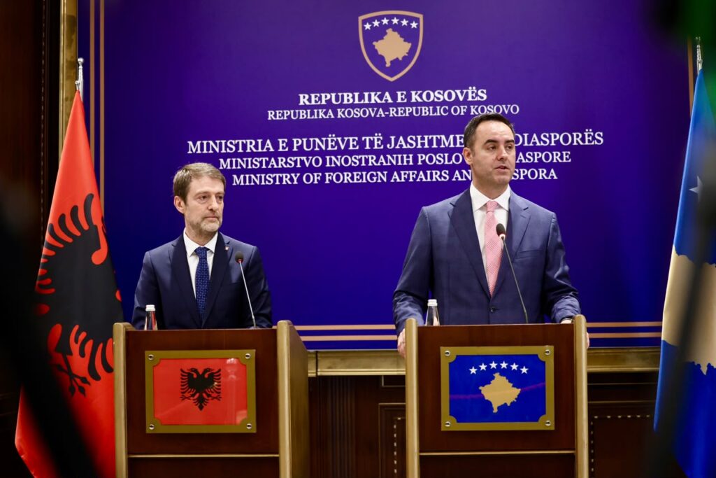 Hoxha-Konjufca meeting: Kosovo absolute priority! Who touches you, touches Albania!