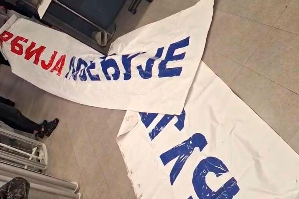 Karadağ, 87 Sırp Vatandaşı Ülkeye Almadı