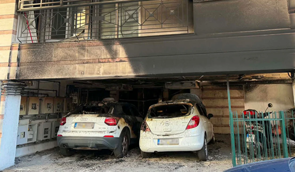 Greece is shaken/Coordinated attacks with homemade bombs on the homes of three New Democracy officials in Thessaloniki, 5 injured, the politician's mother in serious condition