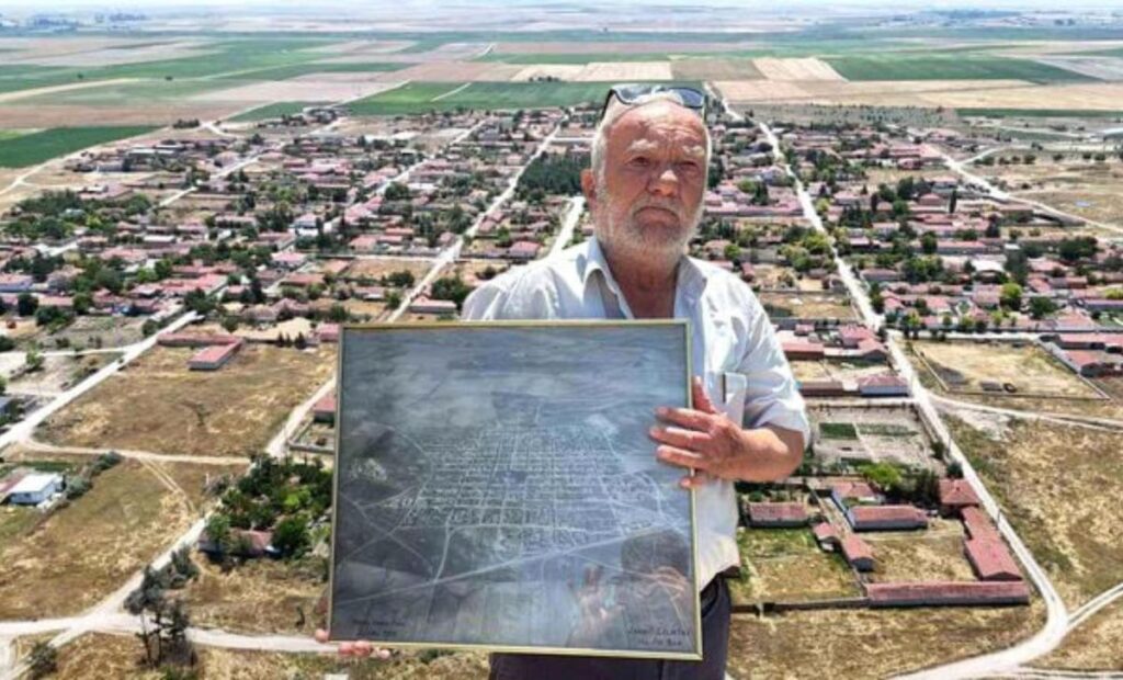 There are no dead ends in this village! It's like it was drawn with a ruler