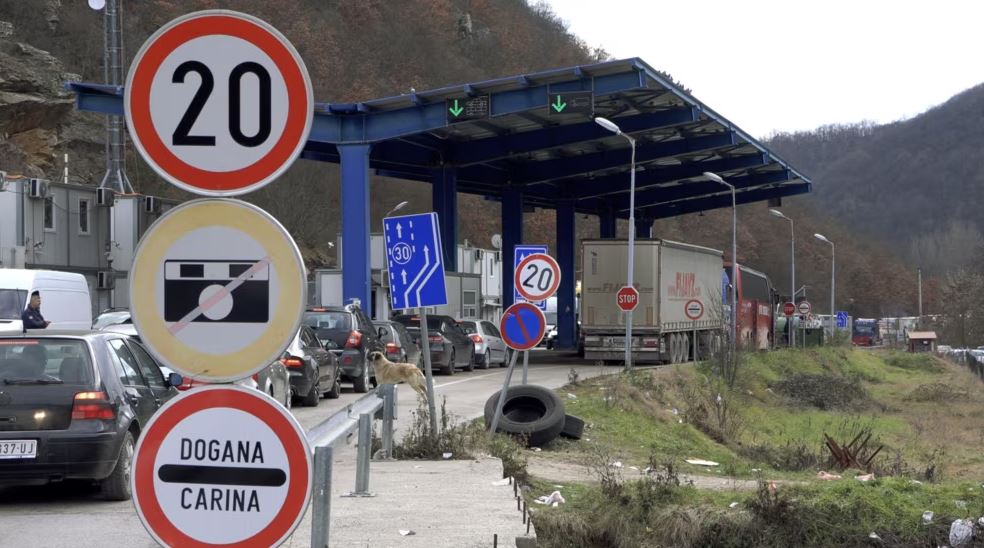 Serbia arrests a citizen of Kosovo at the border, claims war crimes