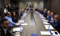 Abdixhiku wins the vote of confidence/LDK rejects the impeachment motion, reopens the dialogue with Vetëvendosje