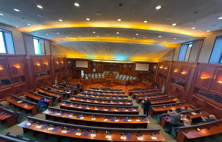 PDK and AAK return to the Assembly, they again demand the continuation of the constitutive session