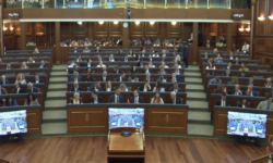 The constitutional deadline ended at midnight, the Assembly of Kosovo continues the constitutive session today