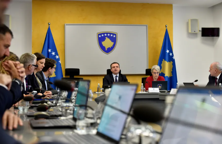 One day after the oath in the Assembly, the first meeting of the Government "Kurti IV" is held today