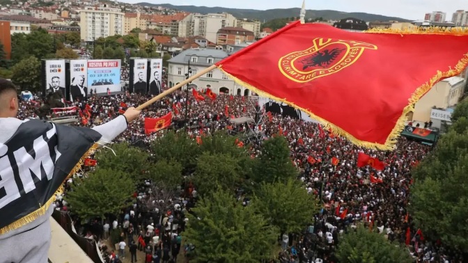 “Liria ka emër” protestë në Prishtinë/Tubim kundër vendimit të “Speciales” për ish-krerët e UÇK-së