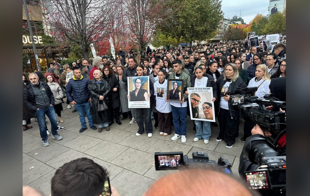 Nuk ndalen protestat në Kosovë, tubime në disa qytete me moton “Shteti duhet të japë llogari”