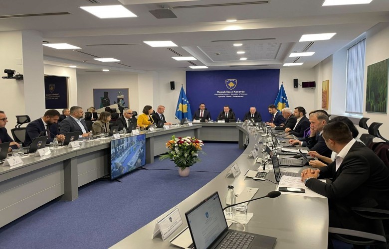 Qeveria e Kosovës themelon grupin punues për mbështetjen e ish-krerëve të UÇK-së në Apel